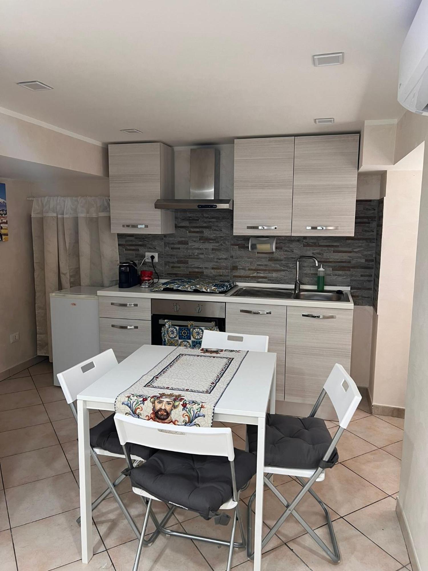 Lory House Apartment كاتانيا المظهر الخارجي الصورة