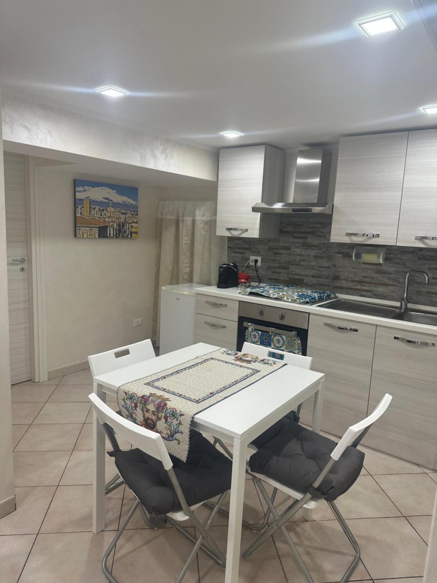 Lory House Apartment كاتانيا المظهر الخارجي الصورة